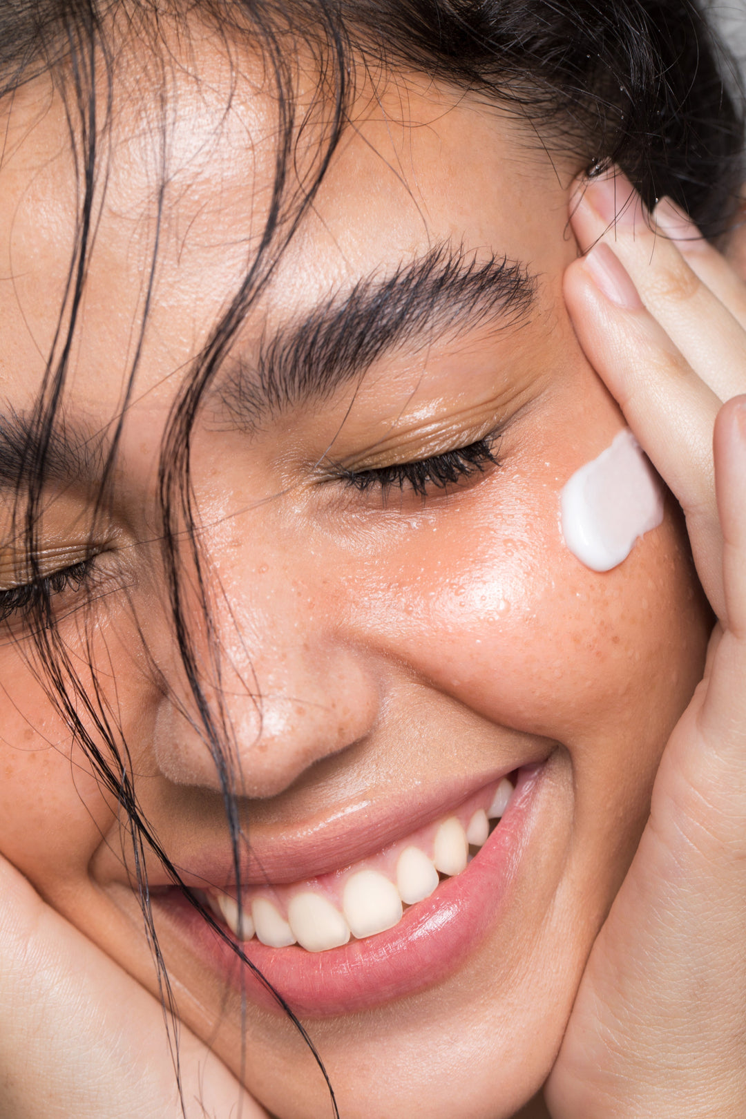 Why Daily SPF Is Essential for Winter Skincare and Skin Health